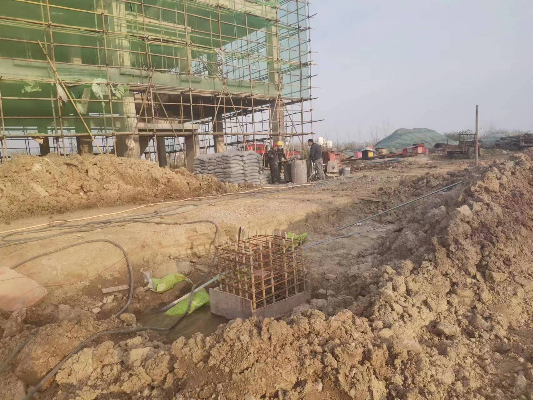 汉川当桥梁出现裂缝的时候应该及时加固修补